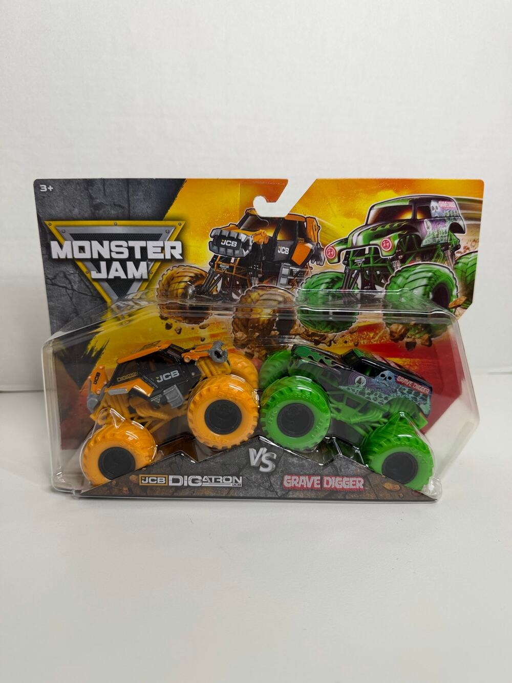 NEW Monster Jam Series 35 JCB Digatron Grave Digger Monster Truck